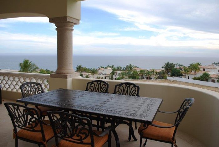 Buy condo in Los Cabos